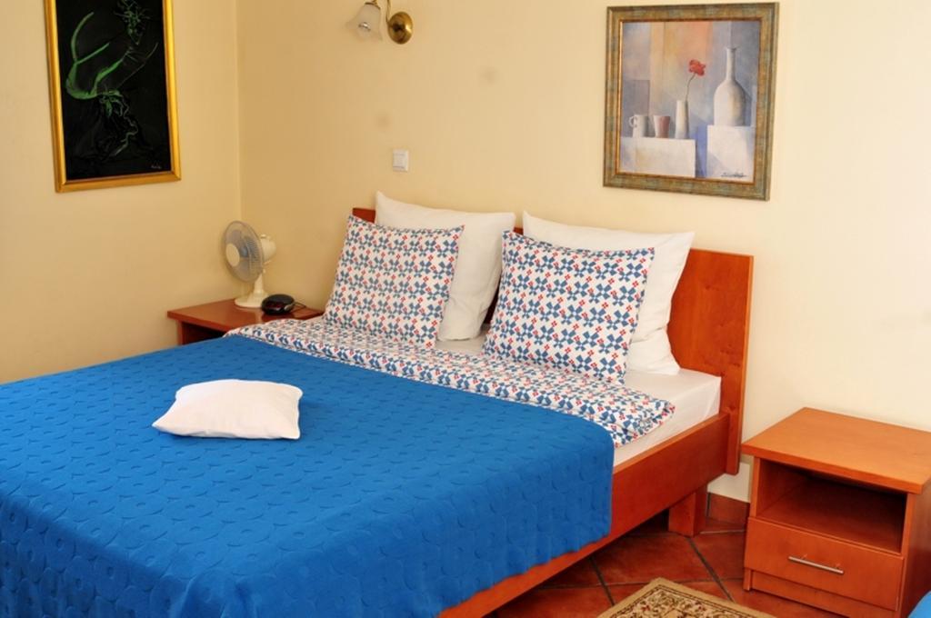 Hotel Lorenzo Cracovia Habitación foto